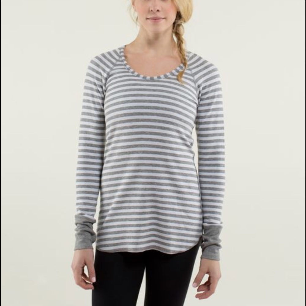 Lululemon REVERSIBLE LS